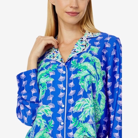 Lilly Pulitzer 2 piece long sleeve pajama. RARE PRINT BLUE GROTTO - Picture 2 of 2